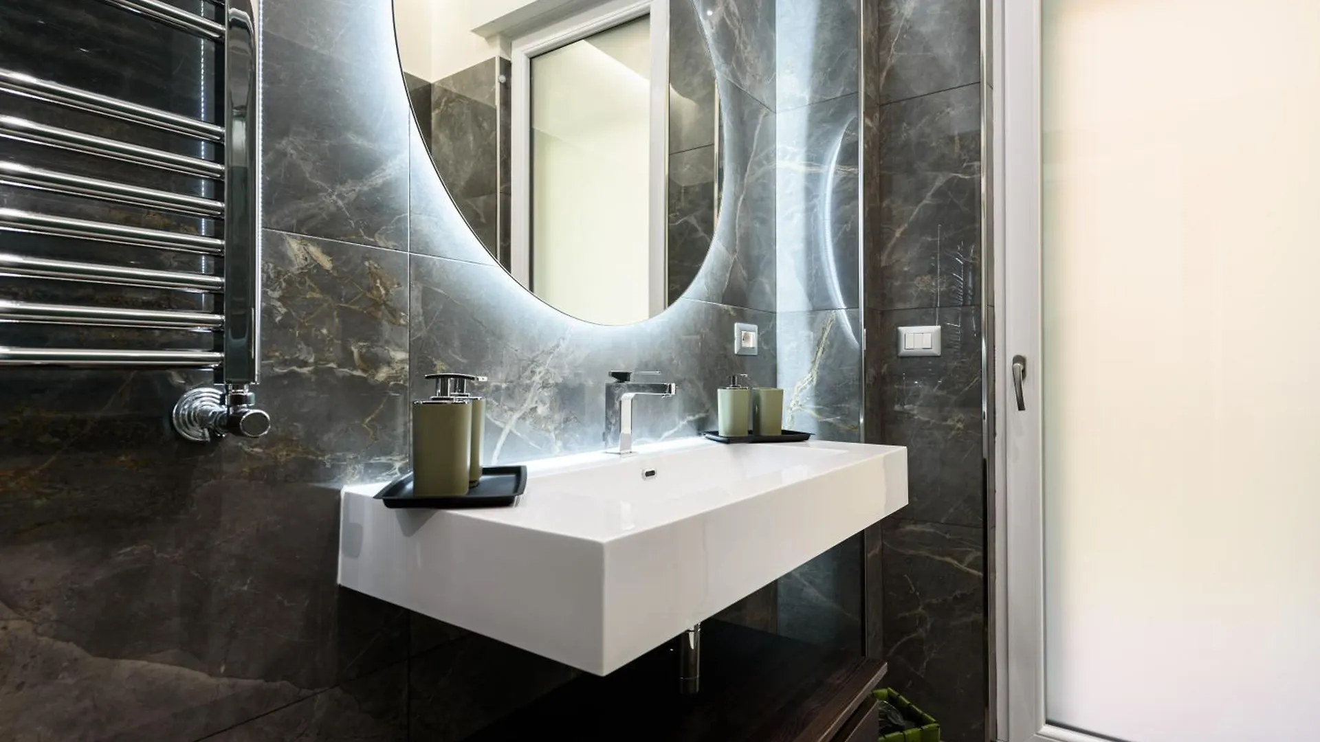 Affittacamere Hotel Deda & Fove Napoli