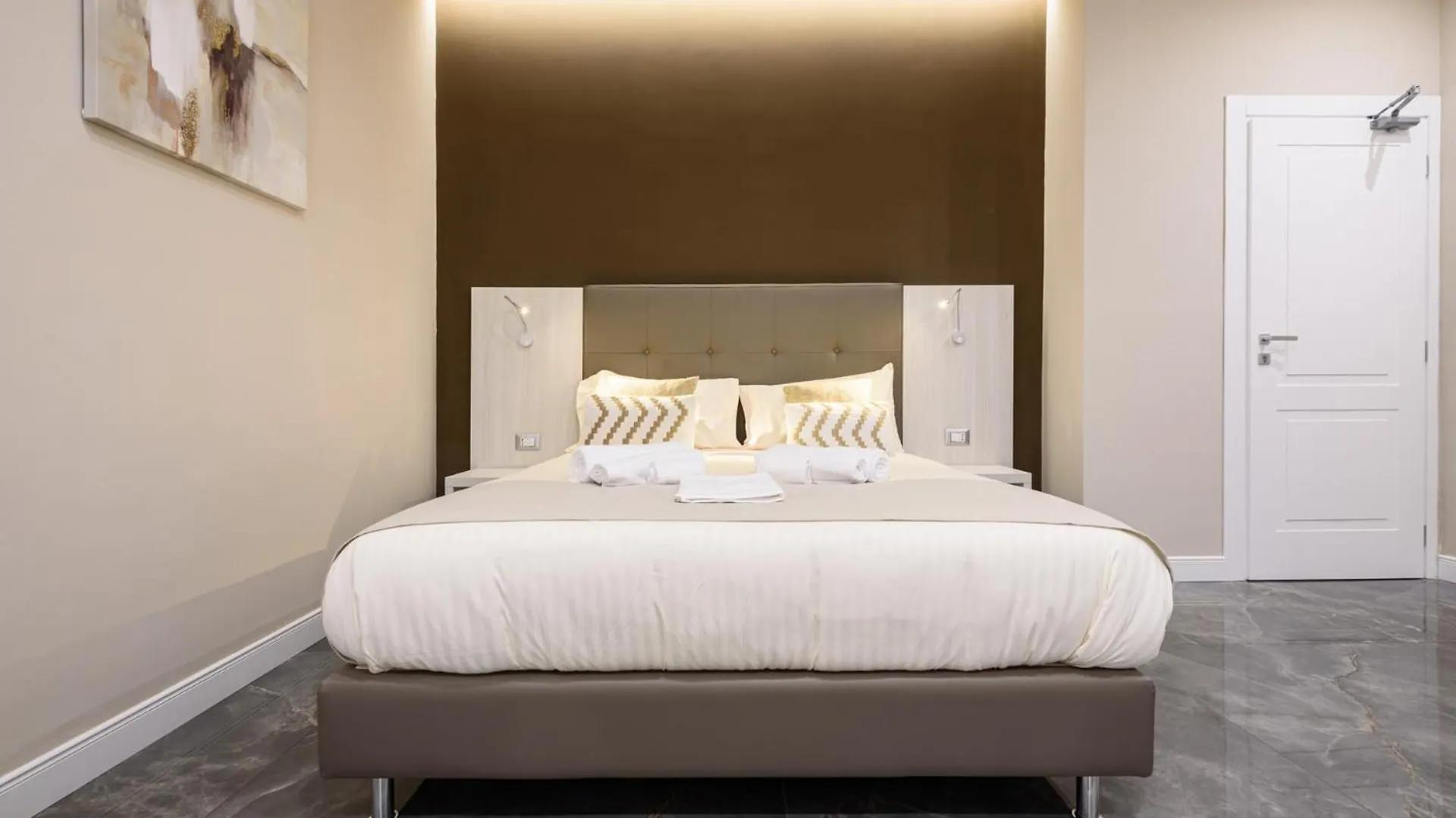 Hotel Deda & Fove Napoli 0*,