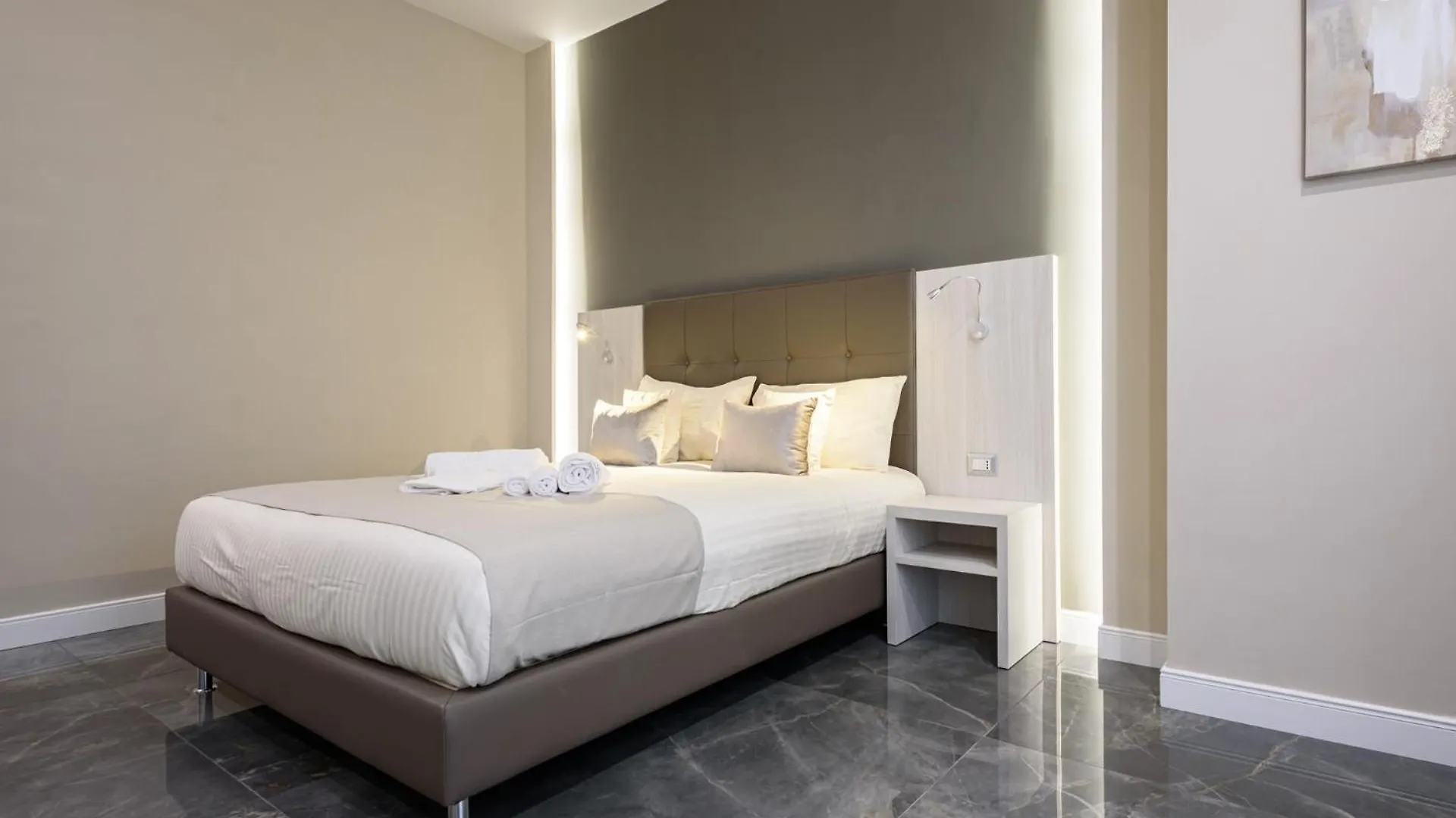 Affittacamere Hotel Deda & Fove Napoli