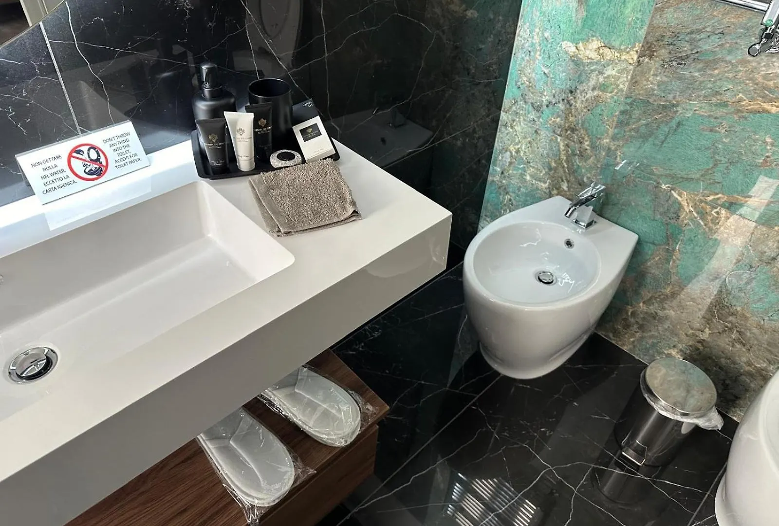 Hotel Deda & Fove Napoli Affittacamere