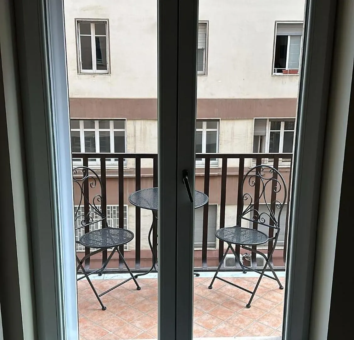 Affittacamere Hotel Deda & Fove Napoli Italia